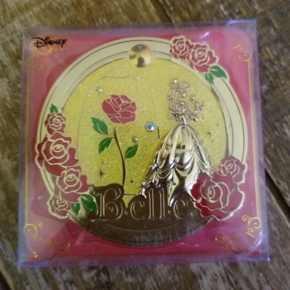 NIB- Tokyo Disney's Belle Compact Mirror - Picture 4 of 4